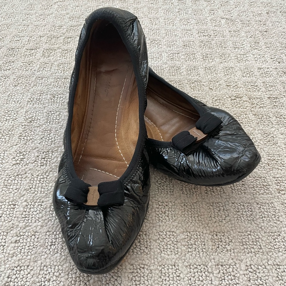 Salvatore Ferragamo Black Patent Leather My Joy Scrunch Ballet Flats Size 9.5